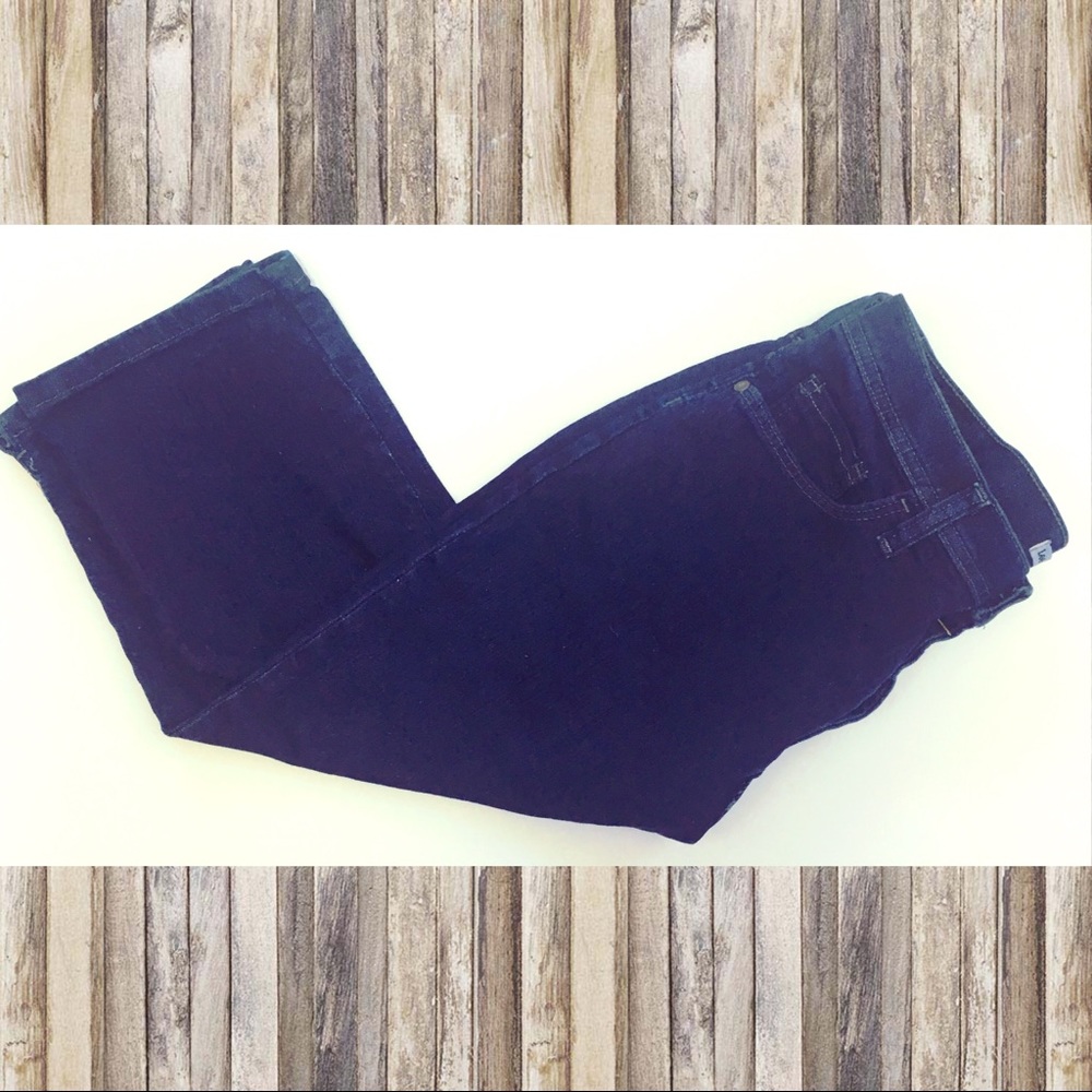 Lee size 8P capris mid rise dark wash petite